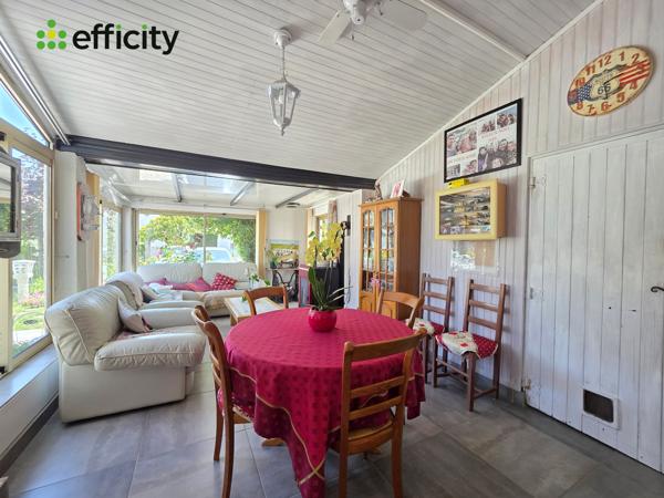 Maison
         6 pièces
        - 148 m² Exclusivité 370 000 € *