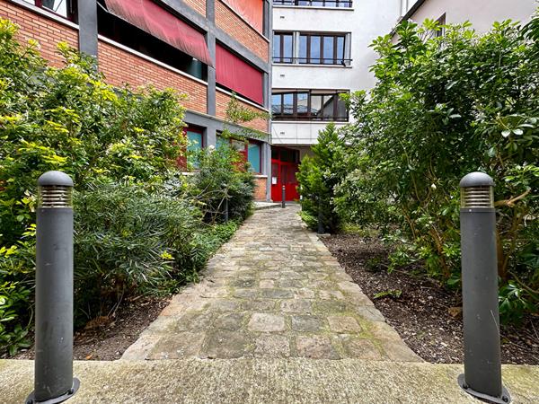 Loft - Place de la Réunion - Père Lachaise 