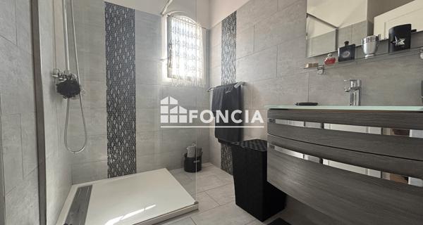 À vendre Maison 5 pièces 80 m² - Bormes-les-mimosas 83230