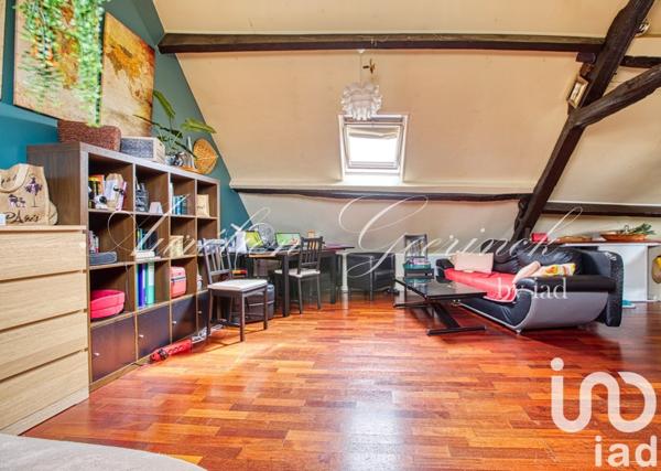 Appartement 1 pièce de 30 m² à Le Mesnil-Aubry (95720)