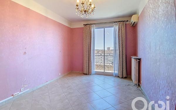 Appartement à vendre    4 pièces •  Toulon
