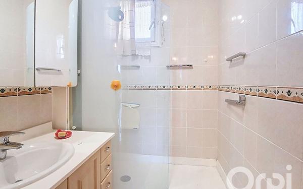 Appartement à vendre    4 pièces •  Toulon