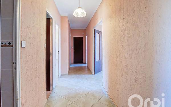 Appartement à vendre    4 pièces •  Toulon