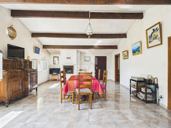 Maison en pierres avec dépendance, jardin arboré et garage ? Saint-Florent - 188 m2