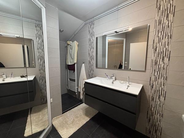 Maison Reims 6 pièce(s) 196 m2