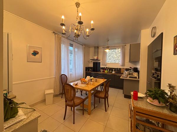 Maison Reims 6 pièce(s) 196 m2