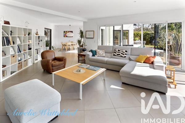 Maison à vendre 9 pièces 240,28 m² Carquefou