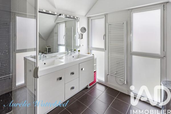 Maison à vendre 9 pièces 240,28 m² Carquefou