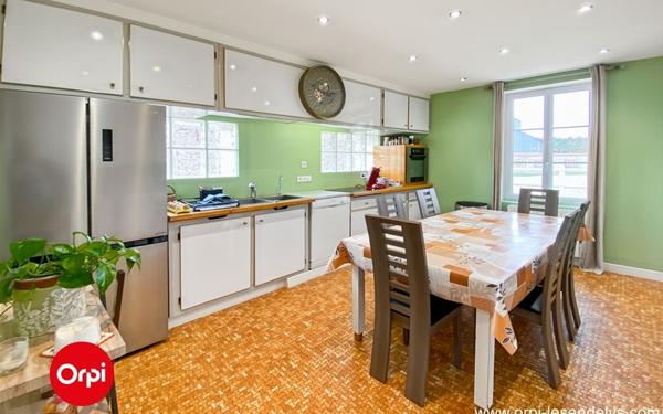 Maison à vendre    4 pièces • 160 m2 Les Andelys