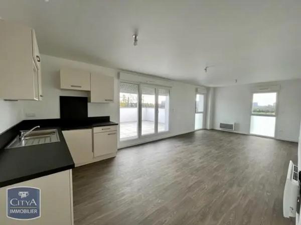 Appartement à louer 4 pièces 85.06m² Chartres (28000)