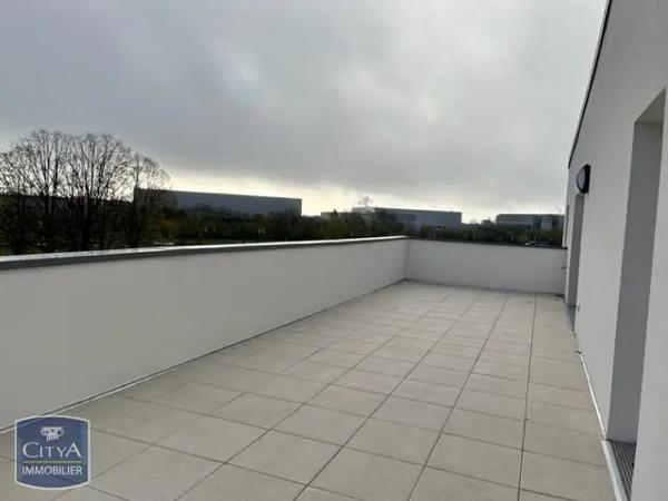 Appartement à louer 4 pièces 85.06m² Chartres (28000)