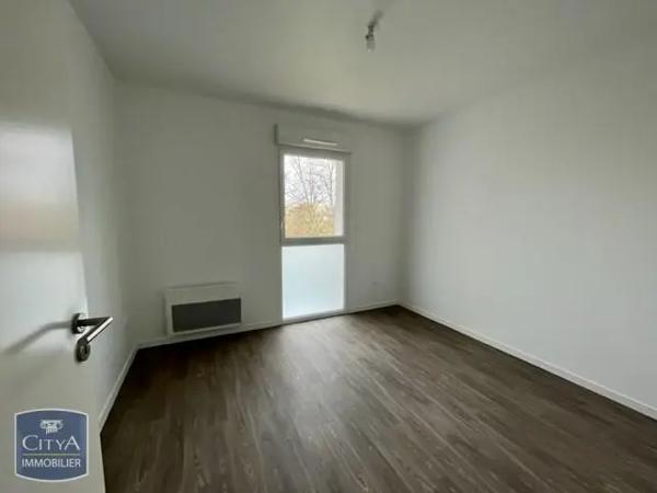Appartement à louer 4 pièces 85.06m² Chartres (28000)