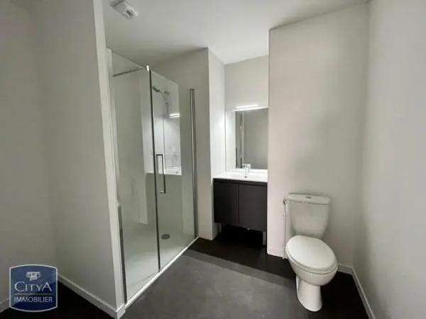 Appartement à louer 4 pièces 85.06m² Chartres (28000)