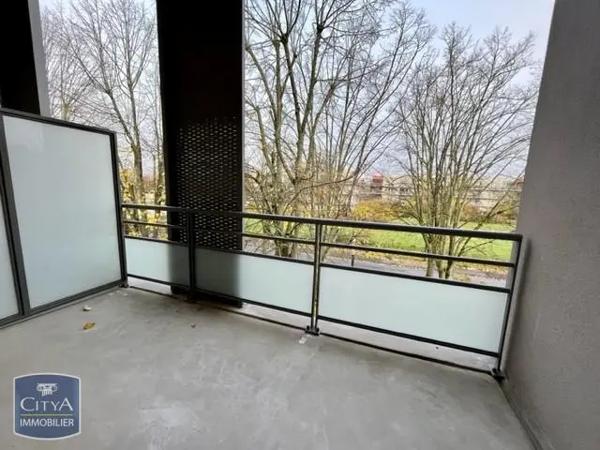 Appartement à louer 4 pièces 85.06m² Chartres (28000)