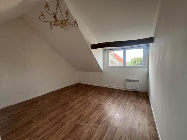 Bel appartement de type F3 d'une superficie de 46,01m² avec cour privative