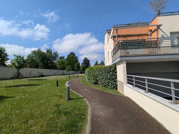 Coup de coeur - TASSIN LE BOURG - Appartement lumineux avec grand balcon plein sud au calme