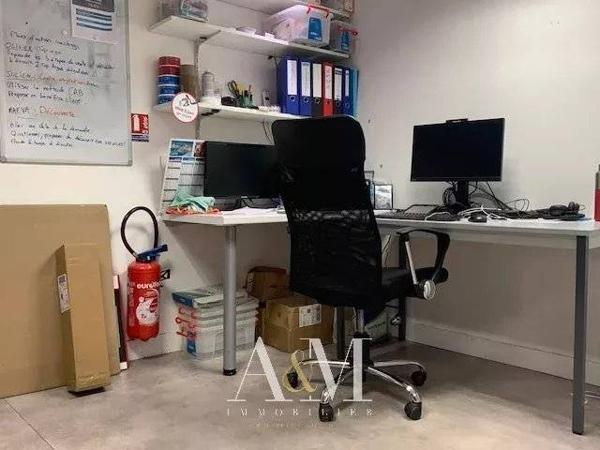 Immeuble  de  centre ville  dans une artère pietonne