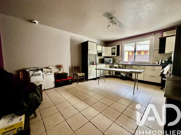 Immeuble à vendre 223 m² Saint-Août