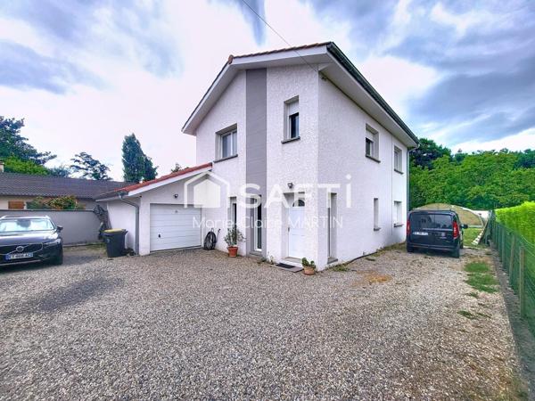 Au cœur de CHAVANOZ - VILLA récente de 120 m² / 1725 m² clos - Garage Serre/jardin