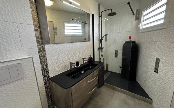 Appartement à vendre    1 pièce • 25,17 m2 Saint-François