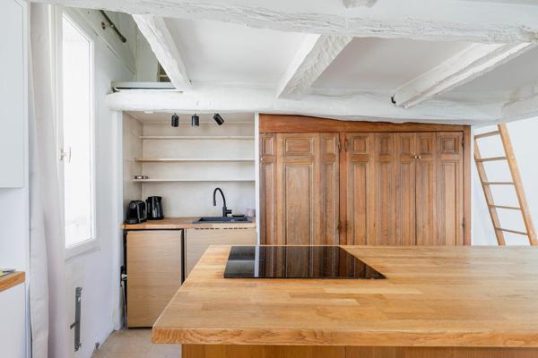 Studio en dernier étage à Saint-Germain-des-Prés