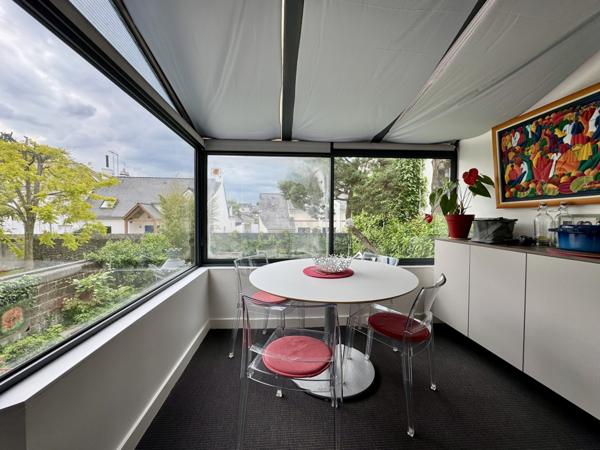 Maison  8 pièce(s)  6 chambre(s)  182 m²