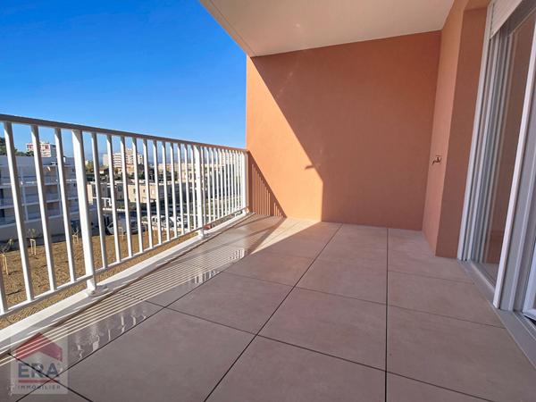 A louer appartement type 3 Marseille 13014 St Marthe terrasse parkings privés