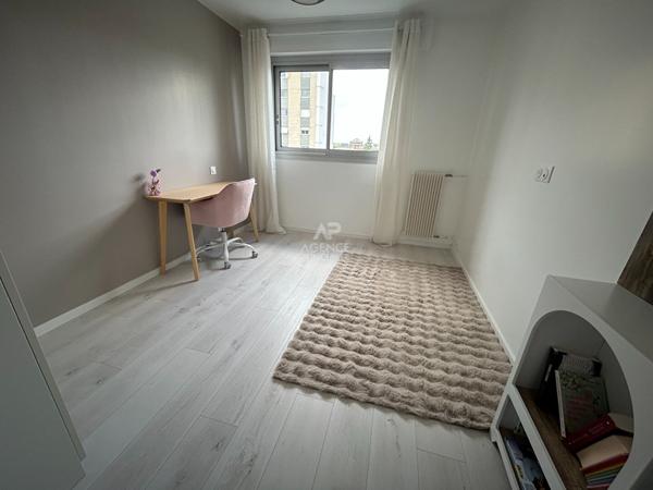 Appartement Poissy 5 pièce(s) 104m2 €439 000 ** - Référence 9166