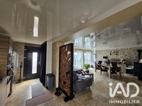 Maison à vendre 4 pièces 87 m² Saint-Quentin
