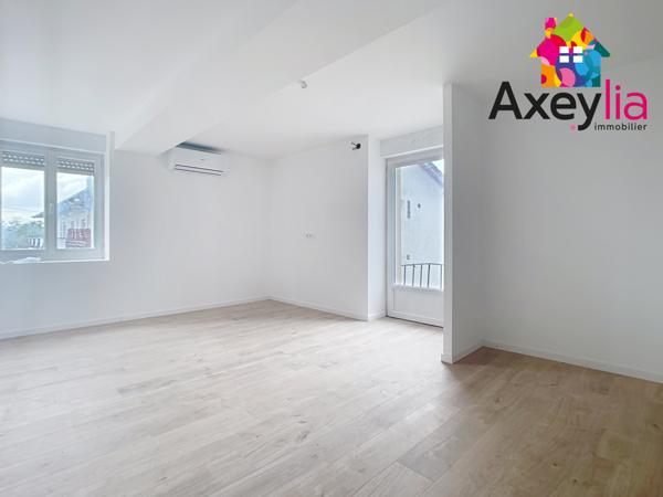 Vougy (42720) A VENDRE - VOUGY - MAISON ENTIÈREMENT RÉNOVÉE AVEC QUATRE CHAMBRES, TERRAIN ET STATIONNEMENTS