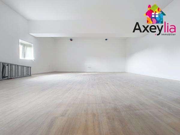 Vougy (42720) A VENDRE - VOUGY - MAISON ENTIÈREMENT RÉNOVÉE AVEC QUATRE CHAMBRES, TERRAIN ET STATIONNEMENTS