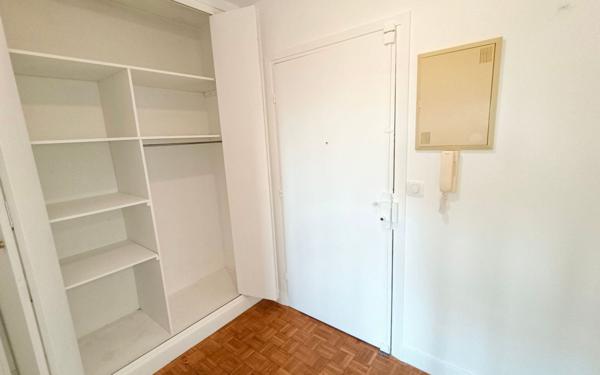 Appartement à vendre    2 pièces • 40 m2 Créteil