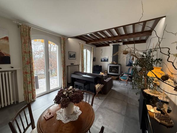 Maison - 162 m² - 6 pièces à DAVEZIEUX