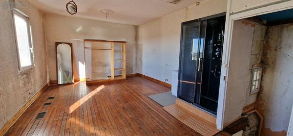 Maison de ville à vendre à Thouars dans les Deux-Sèvres (79100), ref : 79079-40   
CENTRE-VILLE