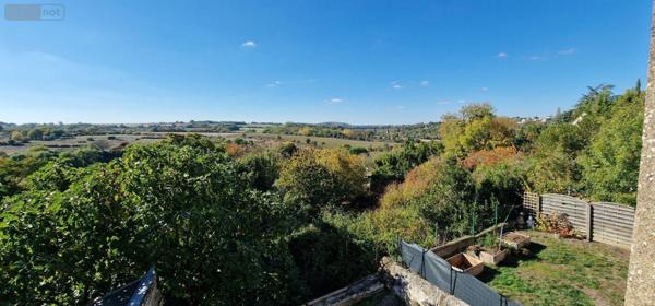 Maison de ville à vendre à Thouars dans les Deux-Sèvres (79100), ref : 79079-40   
CENTRE-VILLE