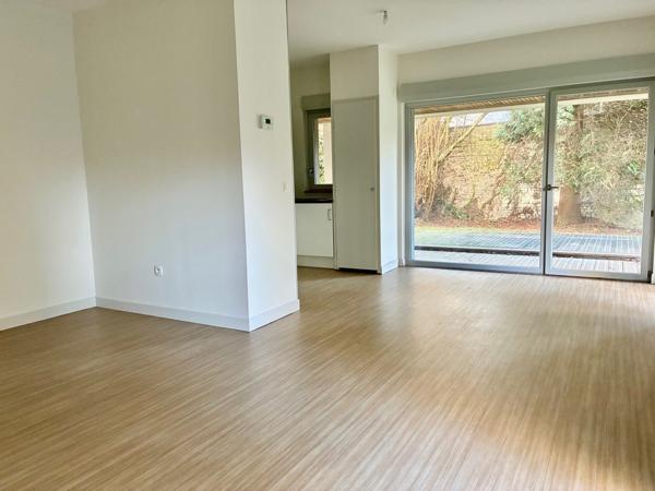 T4 84 M² AVEC TERRASSE PARKING COUVERT+ PARKING CLOS ET CAVE CROIX