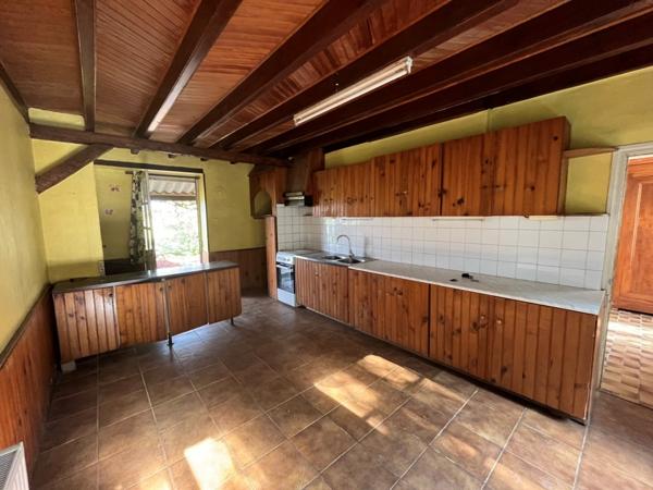 Maison  5 pièce(s)  3 chambre(s)  145 m²