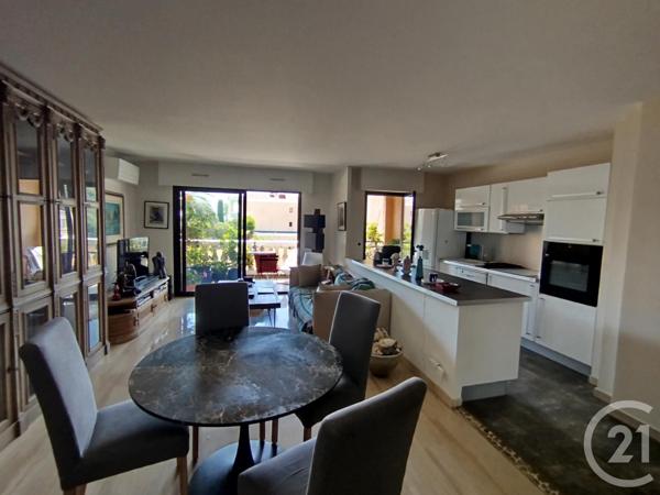 Appartement F4 à vendre  4 pièces - 90 m2 LE CANNET - 06