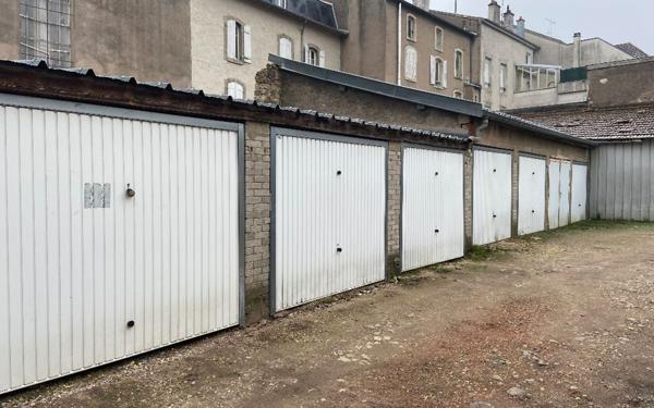 Stationnement à louer    Nancy