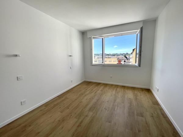 Vente / Appartement T4 à Annecy (74000)