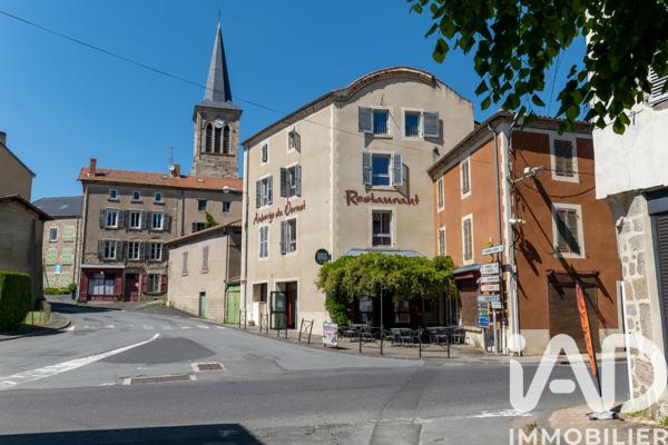 Immeuble à vendre 155 m² Le Vernet-Chaméane