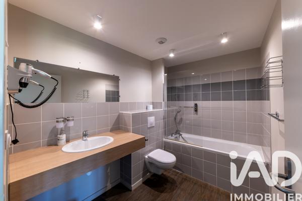 Immeuble à vendre 155 m² Le Vernet-Chaméane