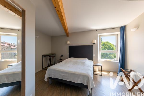 Immeuble à vendre 155 m² Le Vernet-Chaméane