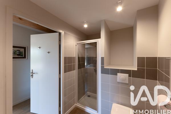 Immeuble à vendre 155 m² Le Vernet-Chaméane