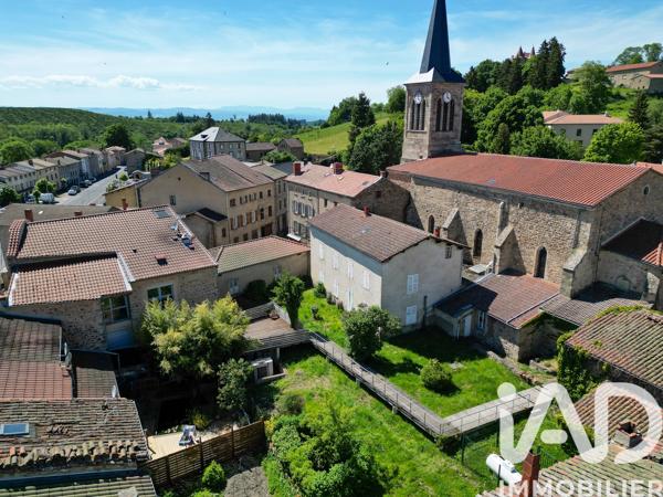 Immeuble à vendre 155 m² Le Vernet-Chaméane