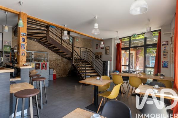 Immeuble à vendre 155 m² Le Vernet-Chaméane