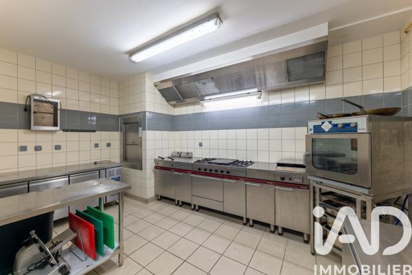 Immeuble à vendre 155 m² Le Vernet-Chaméane