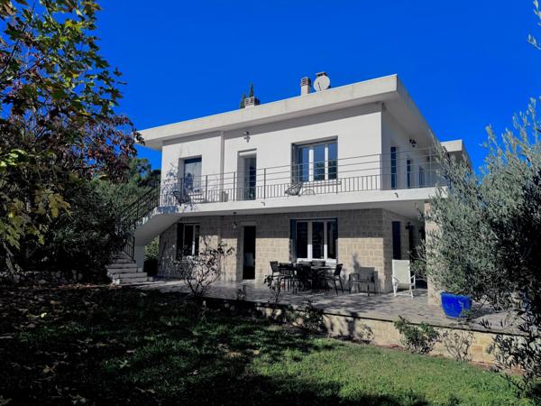 Villa contemporaine de 185m² à AIX-EN-PROVENCE
