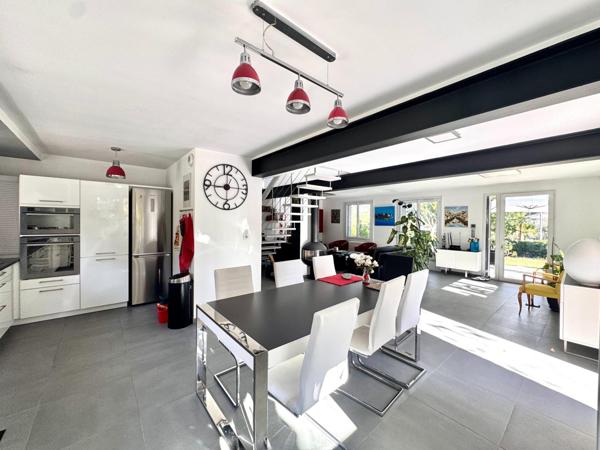 Villa contemporaine de 185m² à AIX-EN-PROVENCE