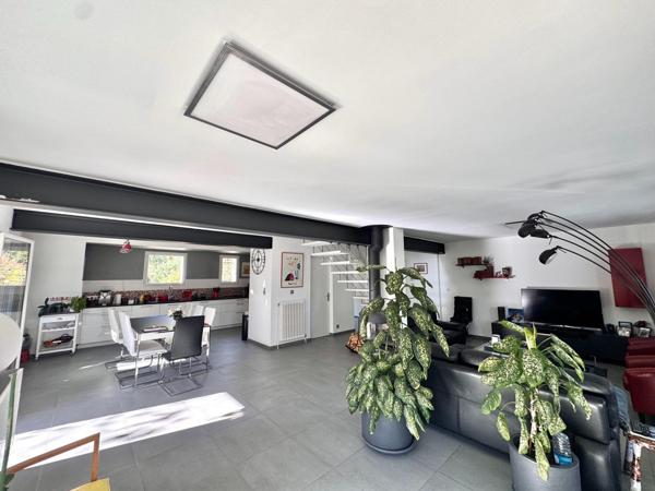 Villa contemporaine de 185m² à AIX-EN-PROVENCE